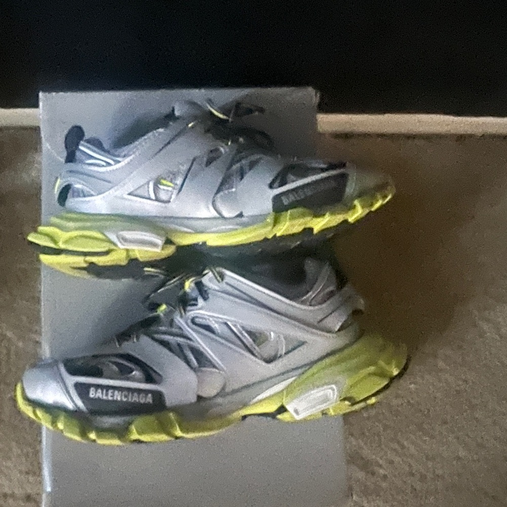 Balenciaga Track Sneaker 'Silver Green'
Size 43 
Men USA 10
#Balenciaga - Picture 6 of 6